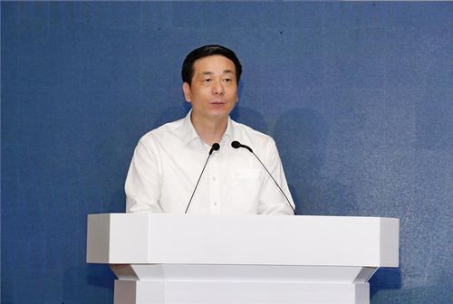 知名浙商助力衢州跨越式發(fā)展大會召開 集團董事局主席金位海共商學院與唐山軟件開發(fā)產(chǎn)業(yè)合作新路徑